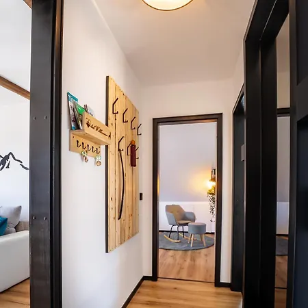 דירה Wipfeltraum *